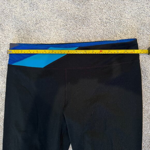 Under Armour Women’s Workout Leggings 28" Inseam - Picture 2 of 4